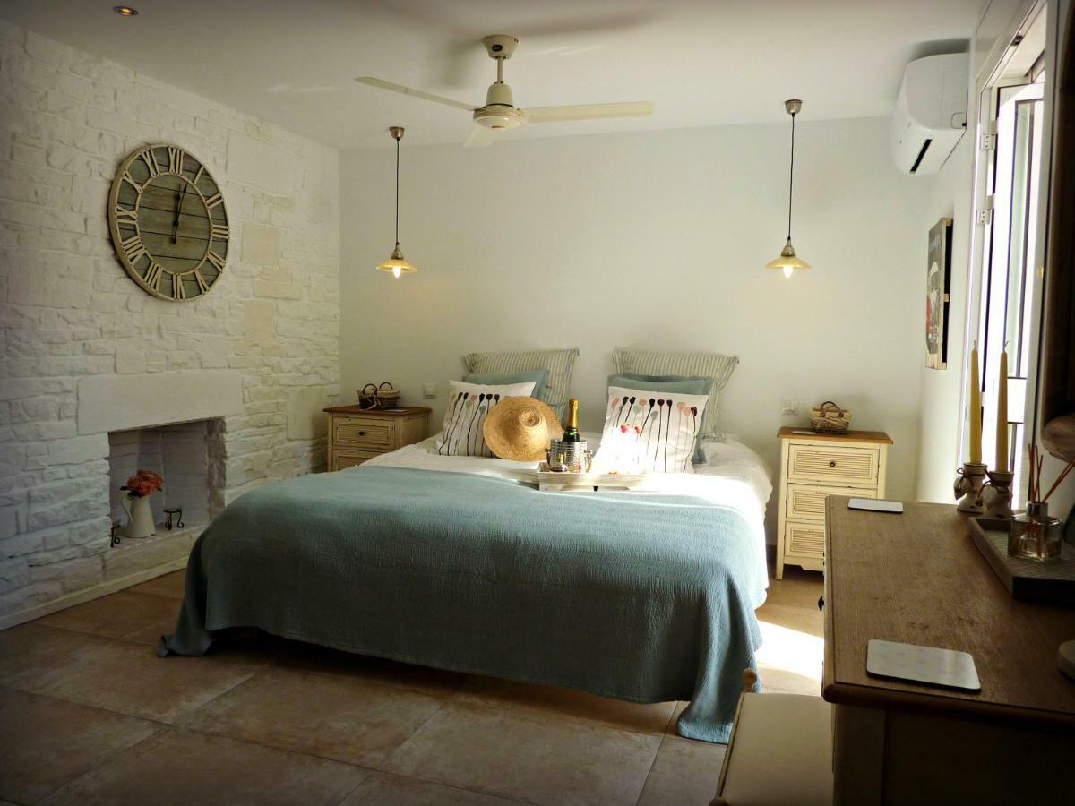 Breeze Boutique Guest Rooms, Bed and breakfast 4*