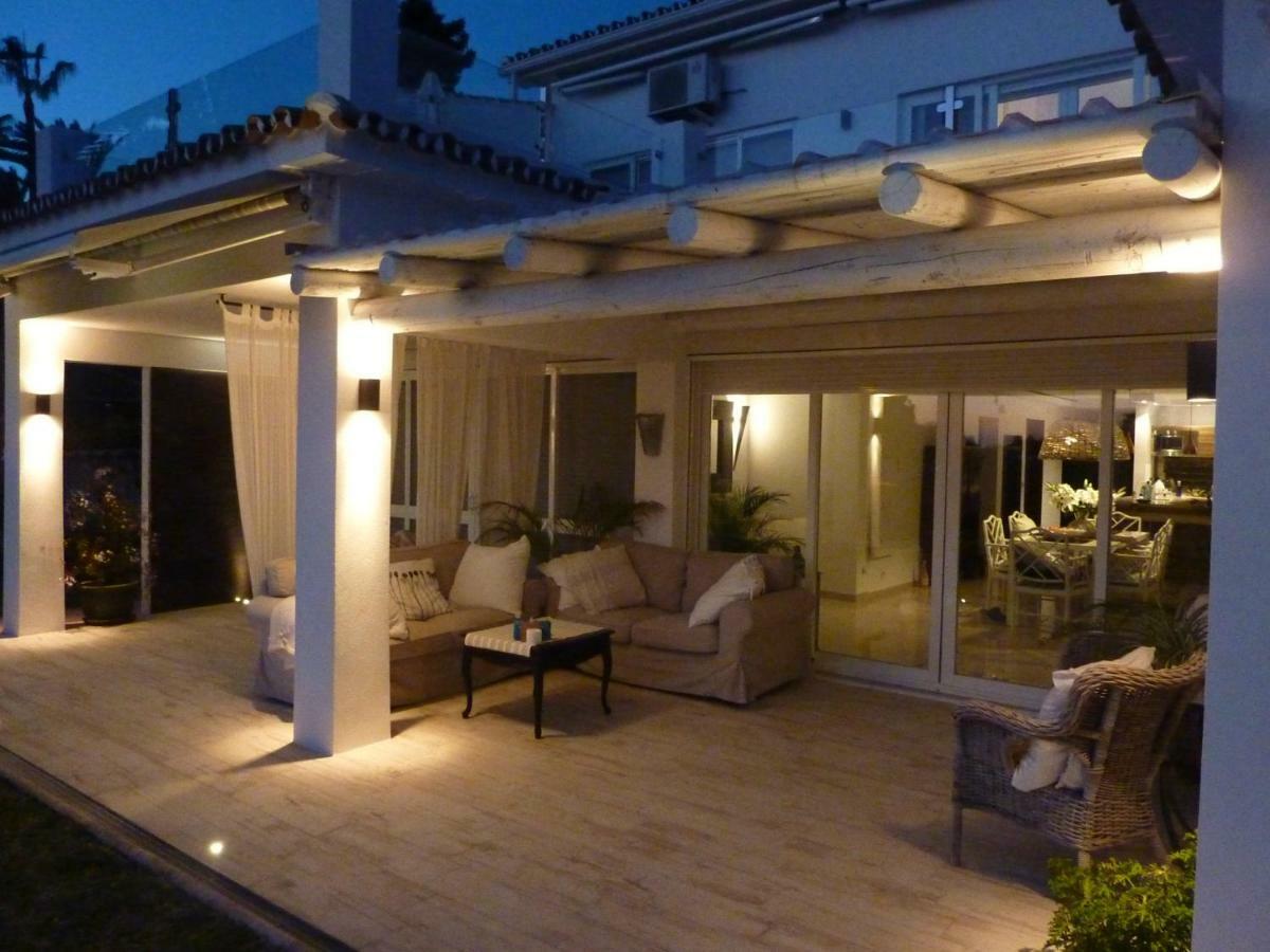Breeze Boutique Guest Rooms, Bed and breakfast