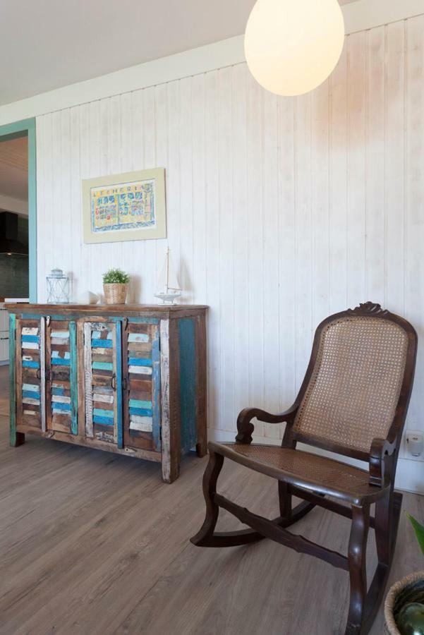 Gavamar Castelldefels Beachfront Apartment- Direct Access To The Beach Apartamento