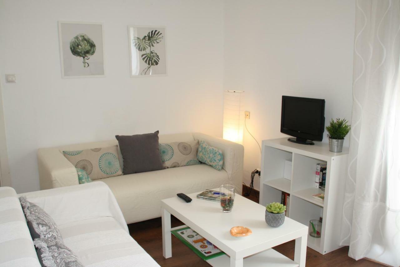 Apartamento Tia Maria Apartment *