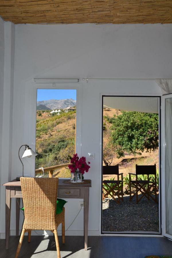 The African House Bed and breakfast Tolox
