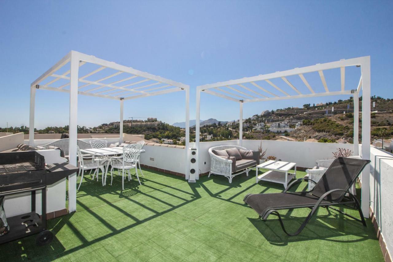 Apartment Jacuzzi Rooftop Bbq Wifi Pool Music Netflix Games Benahavis