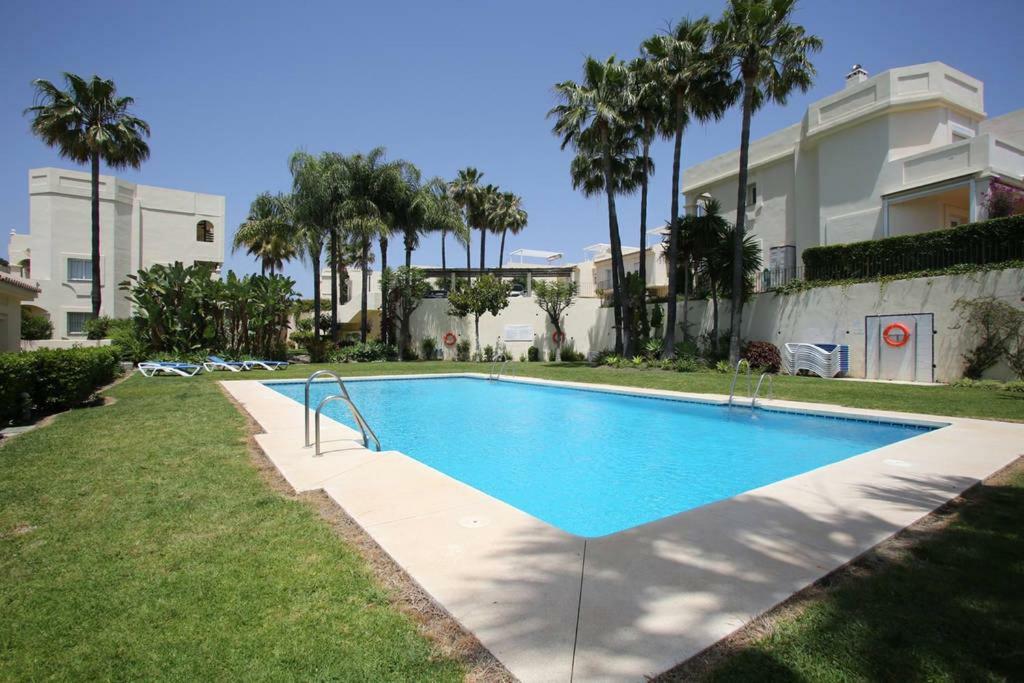 Jacuzzi Rooftop Bbq Wifi Pool Music Netflix Games *