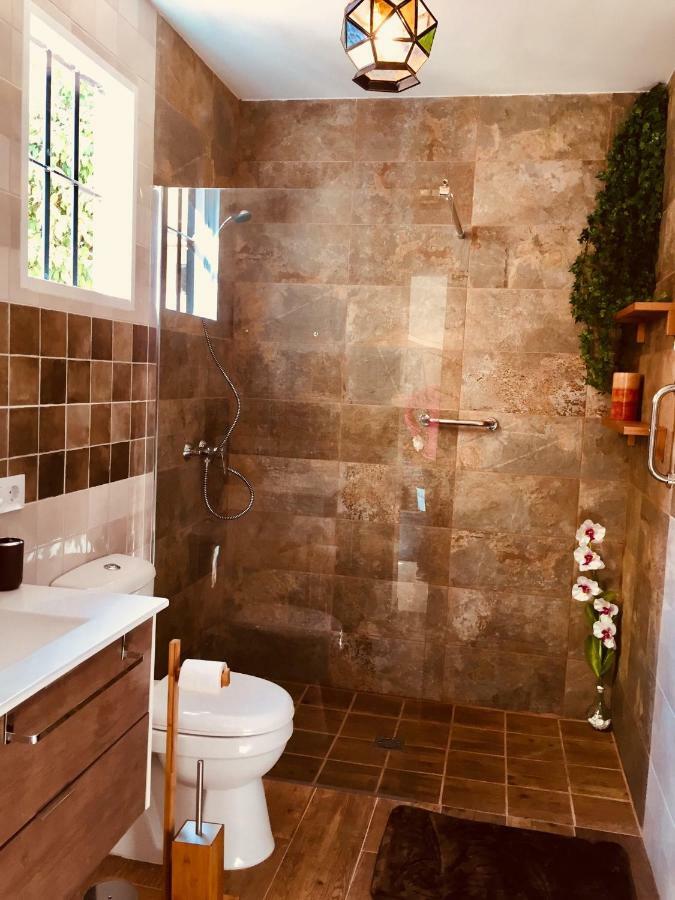 Homestay Cool Garden And Mairena del Aljarafe