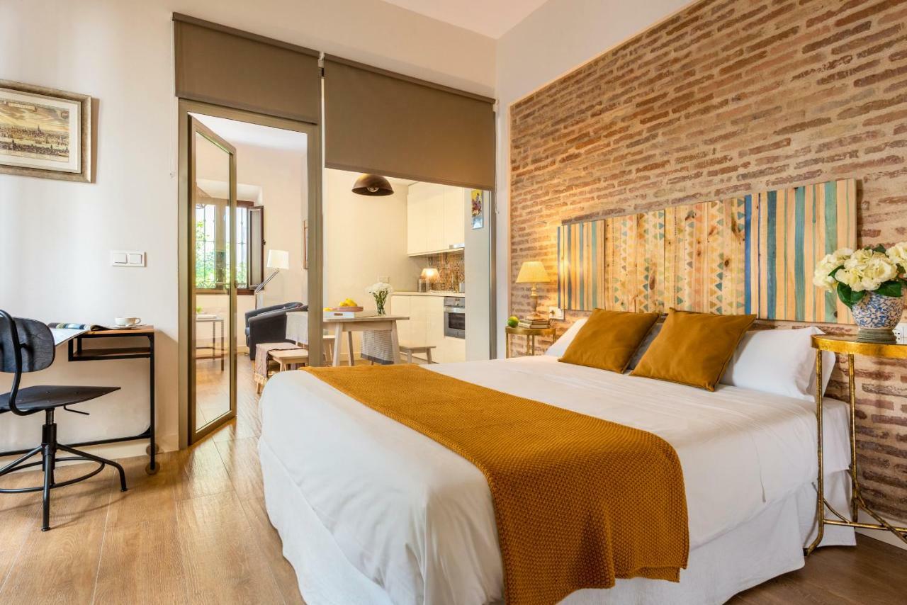 Apartamento Misterhost Triana Patio De Flores