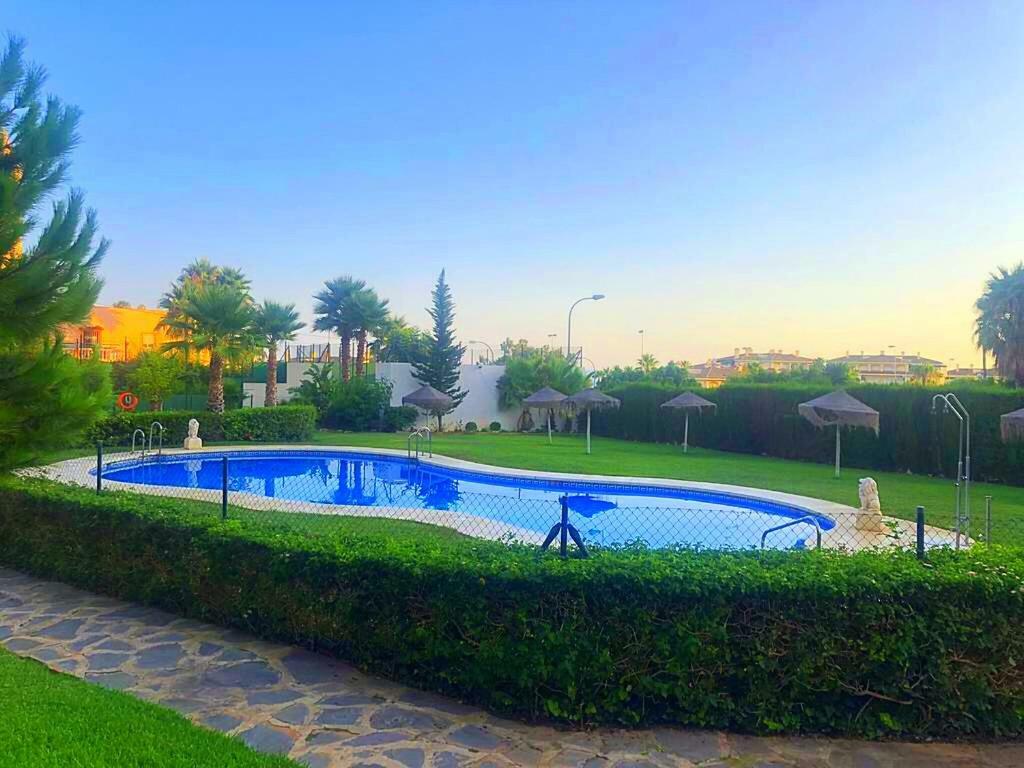 Apartment Seaview With Great Amenities & Facilities