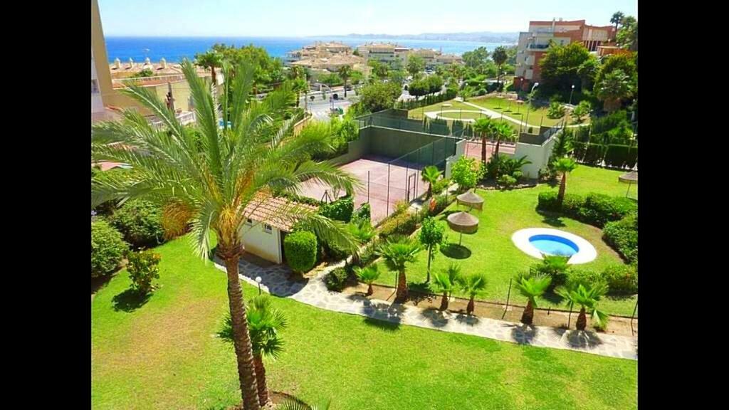 Seaview With Great Amenities & Facilities Apartment