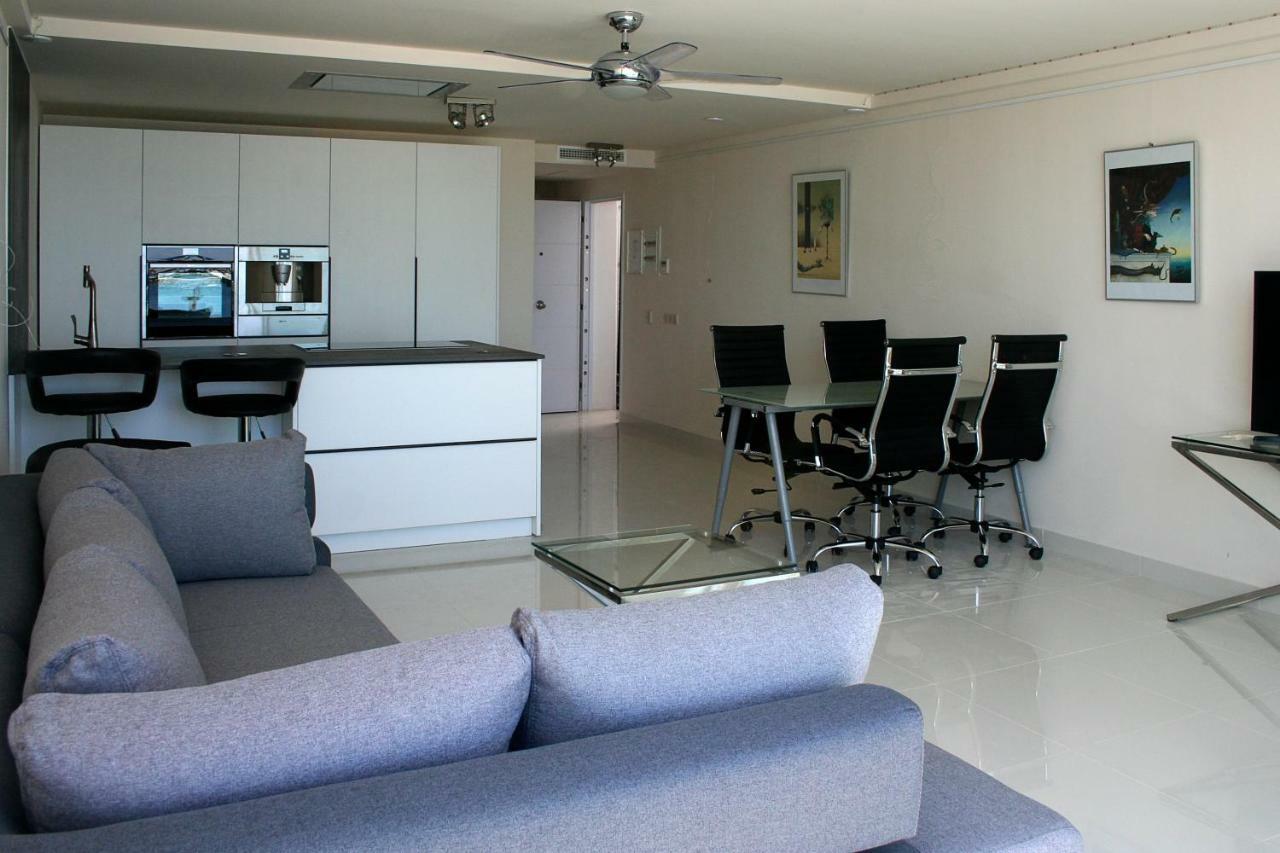 Front Port Line Sleeps 6 Apartment Marbella
