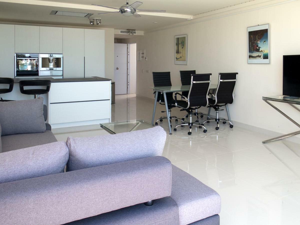 Apartment Front Port Line Sleeps 6 Marbella