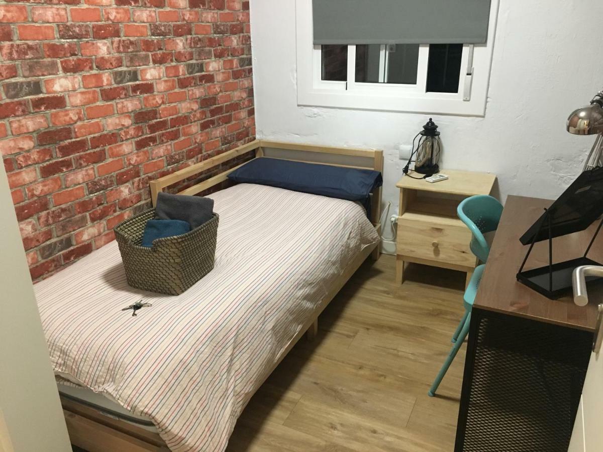 Practical Room: Barcelona-fira-airport