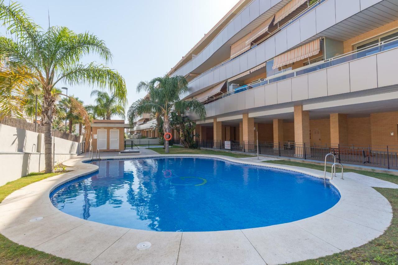Olas Holidays Apartment *