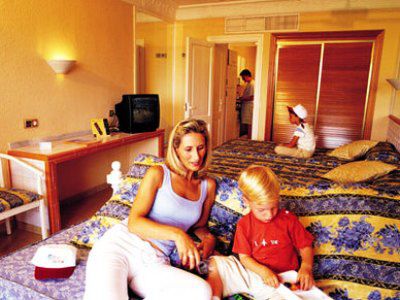 Hotel Playacapricho 4*