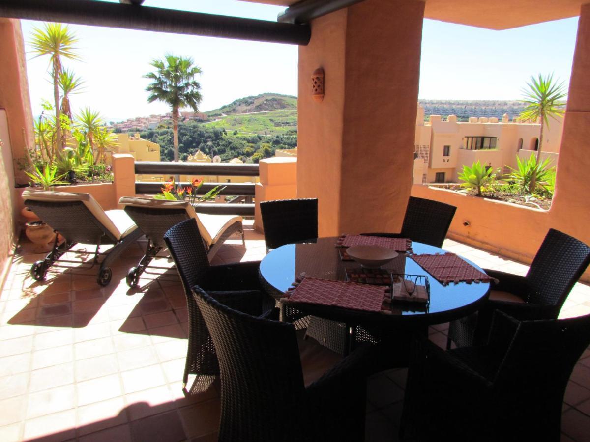Flamingo Coto Real La Duquesa Apartment