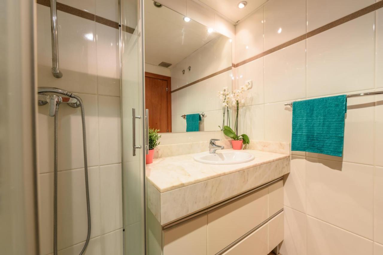 Ramblasrentals Stylish Bright 3br New Catalan Flat 10m Ramblas - Parking - Wifi Apartment
