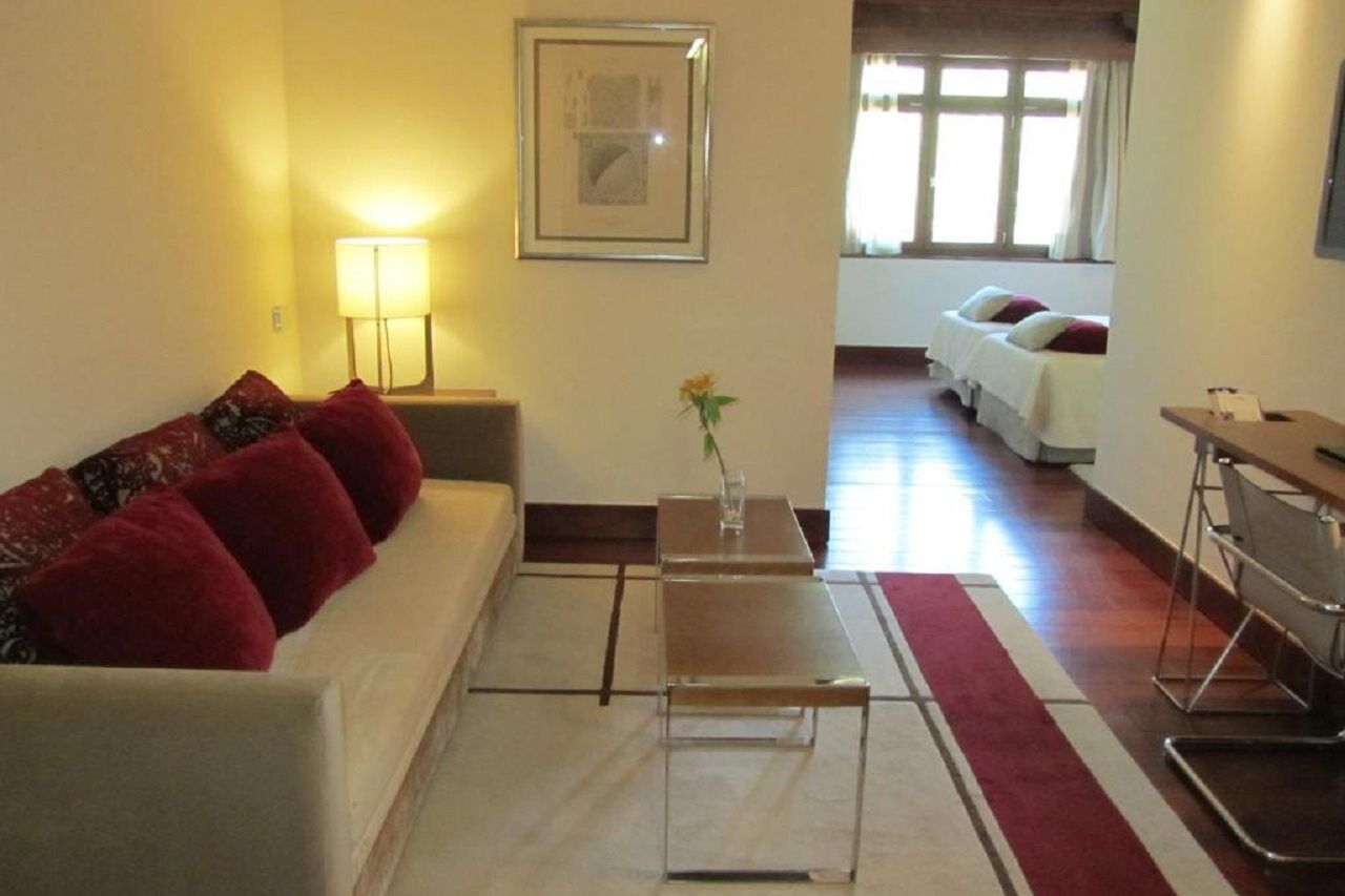 De 4* Granada