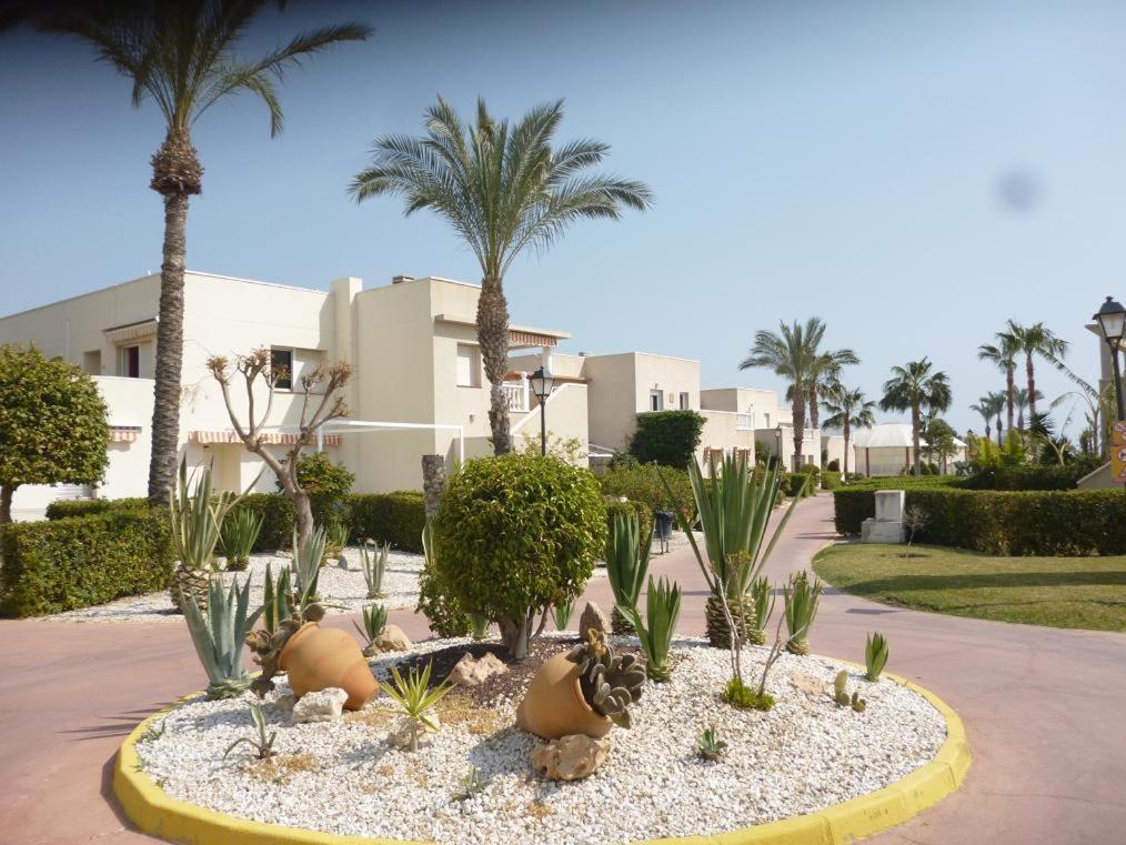Urbanización Naturista Bahía De Vera, Luisa *