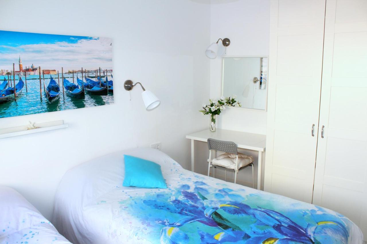 Apartment Cosmo Grey L'Hospitalet de Llobregat