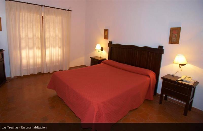 Hotel Tugasa Truchas El Bosque