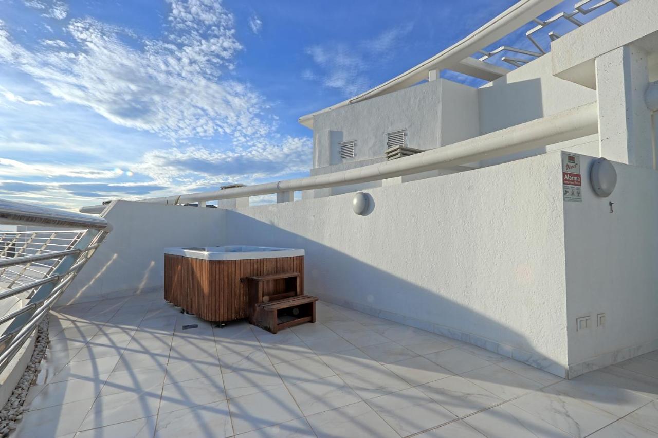 006 - Infinity View Penthouse - Comfortholidays