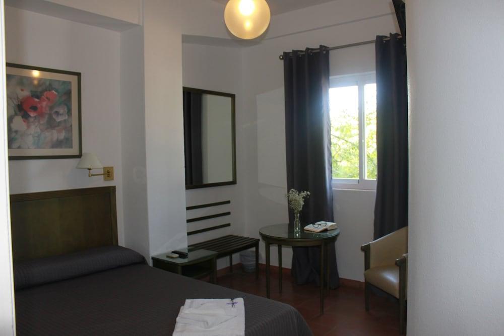 Guest house Lantana Garden