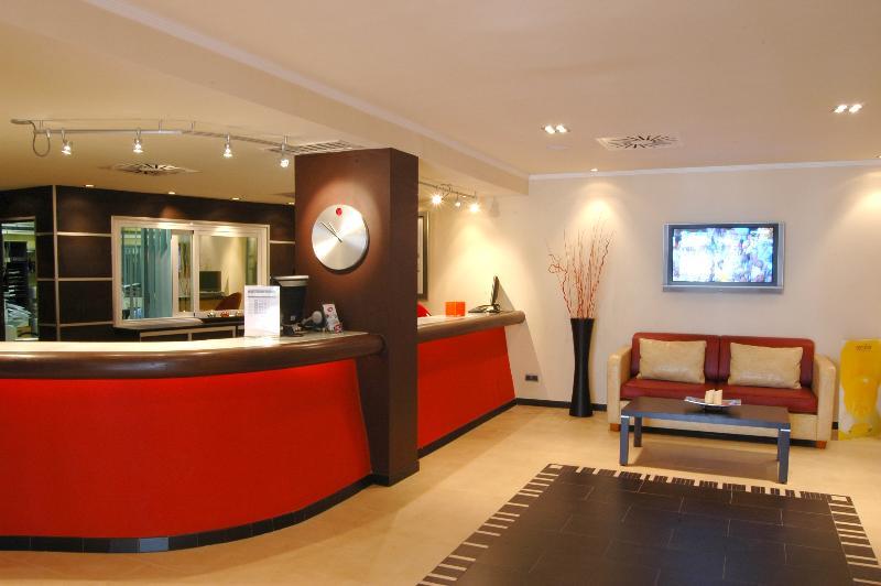 Macdonald Dona Lola Apartment *