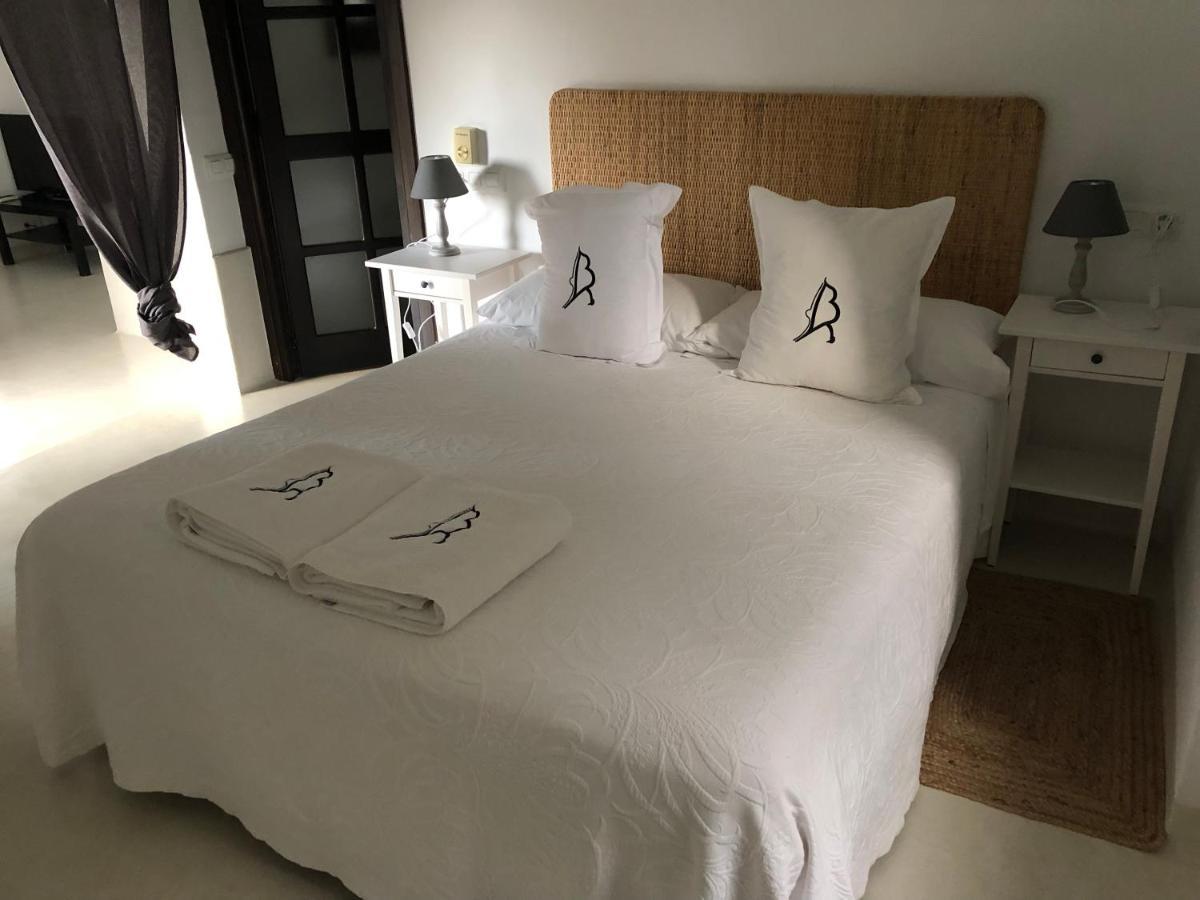 La Almendra Y El Gitano Hotel Agua Amarga (Almeria)